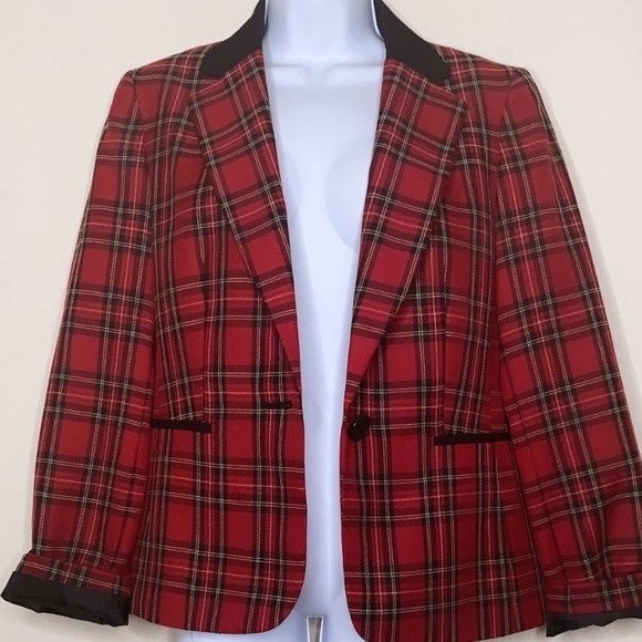 Blazer - Picture 1 of 1